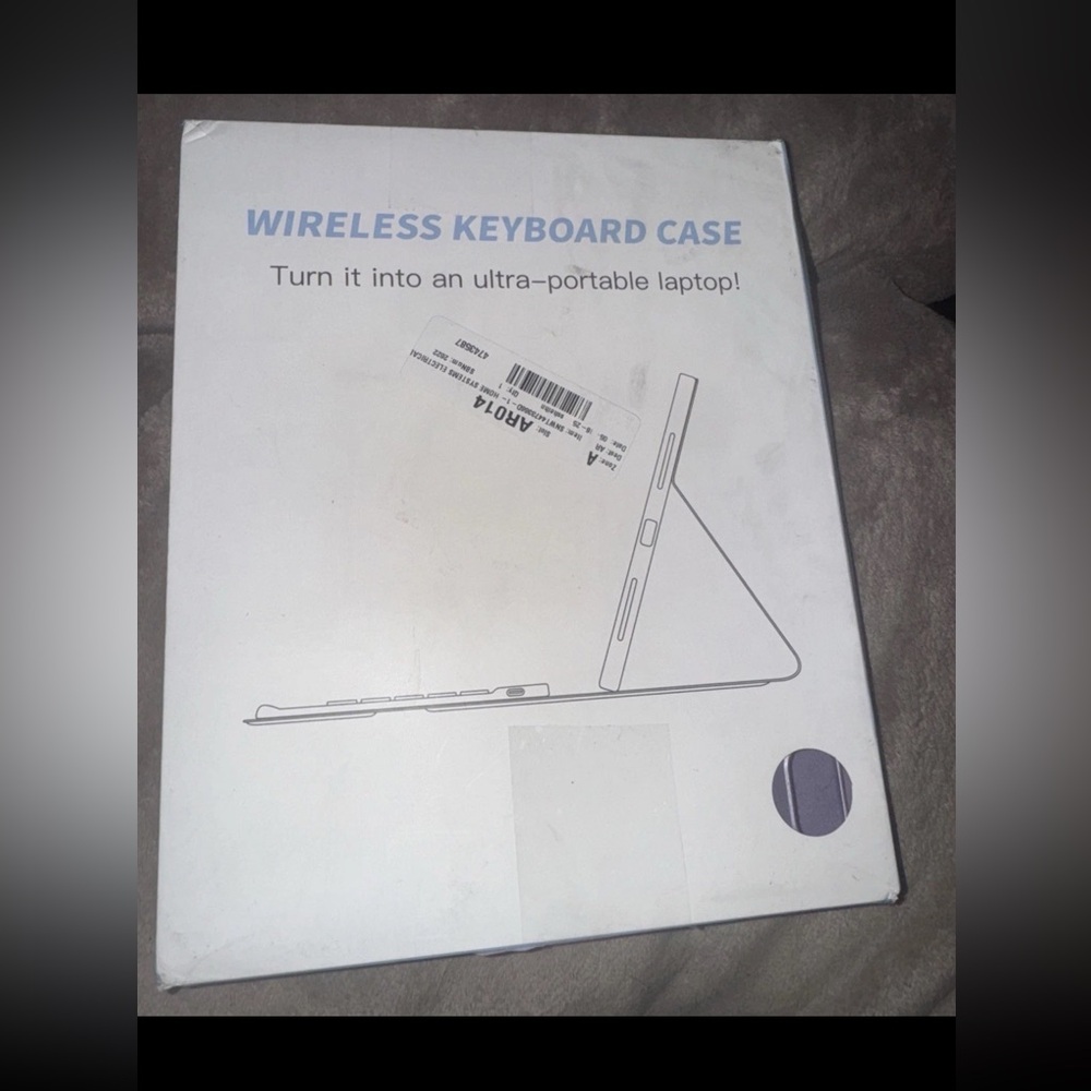 Wireless Keyboard & Keyboard Case - Purple BRAND NEW